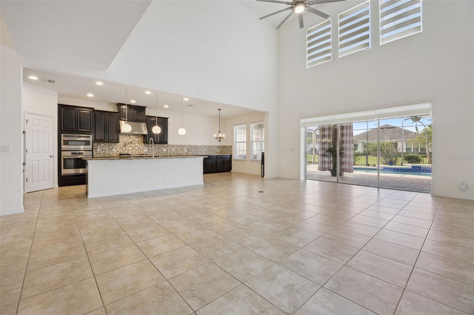 Image 17 of 67 For 14038 Jomatt Loop