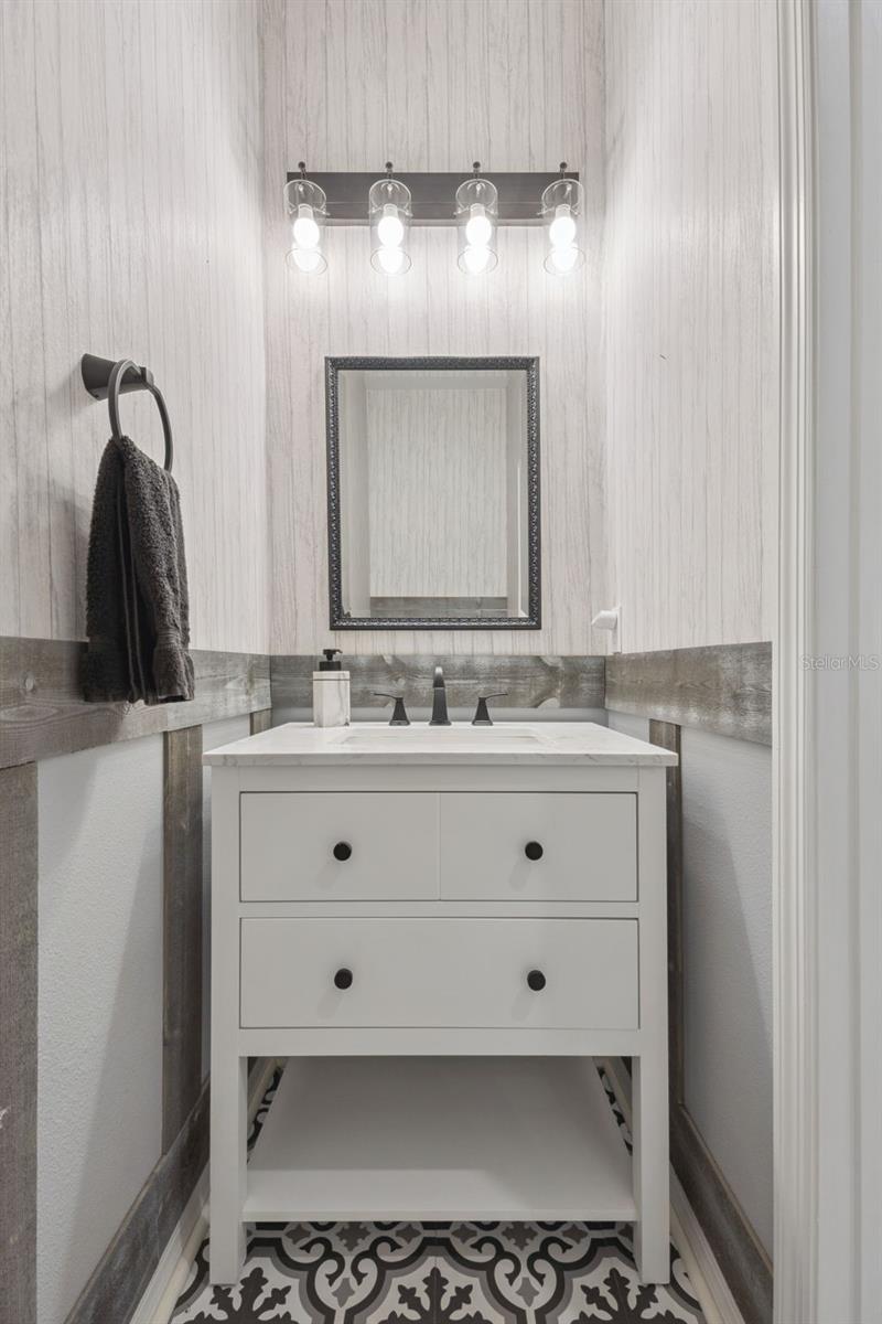 Image 24 of 67 For 14038 Jomatt Loop