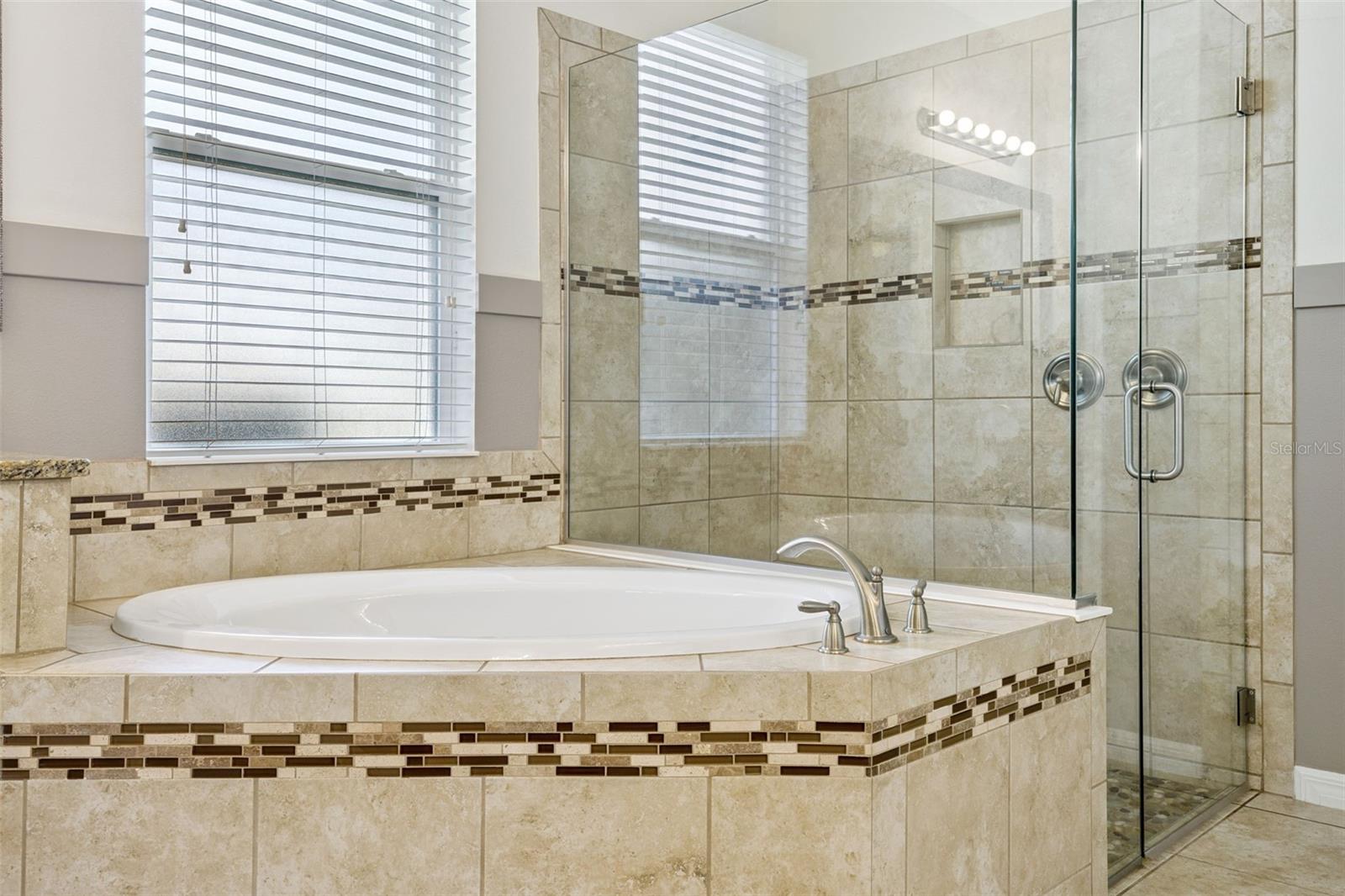 Image 30 of 67 For 14038 Jomatt Loop