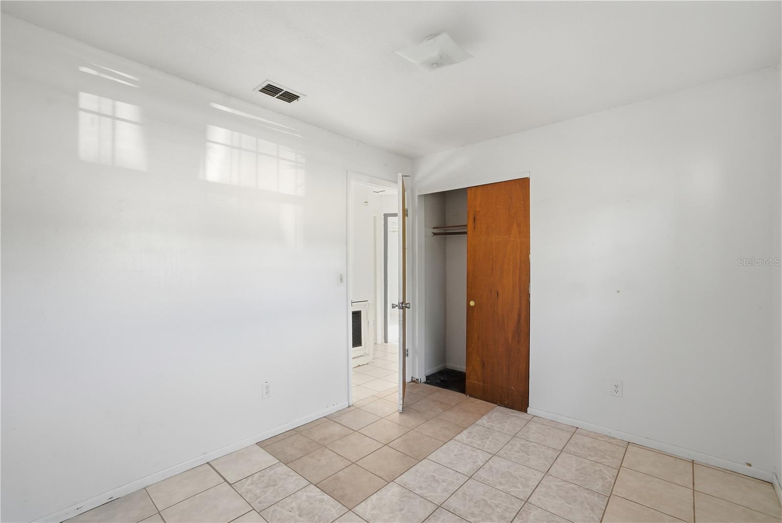 Image 11 of 15 For 800 Orange Grove Drive