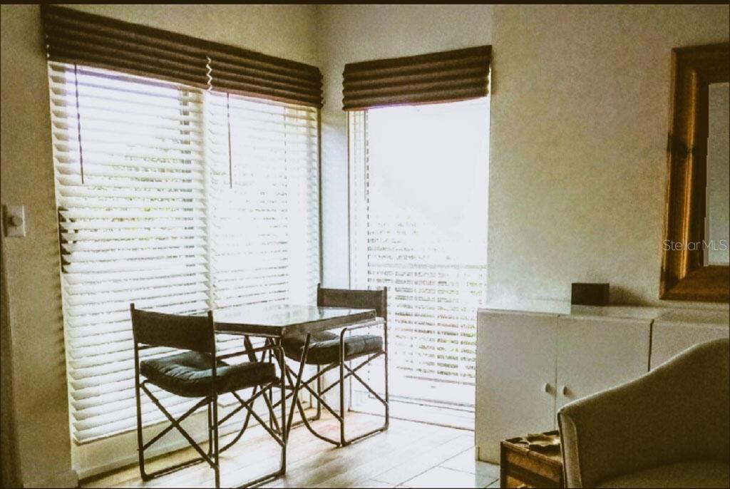 Image 4 of 7 For 722 Blvd Of The Presidents  201