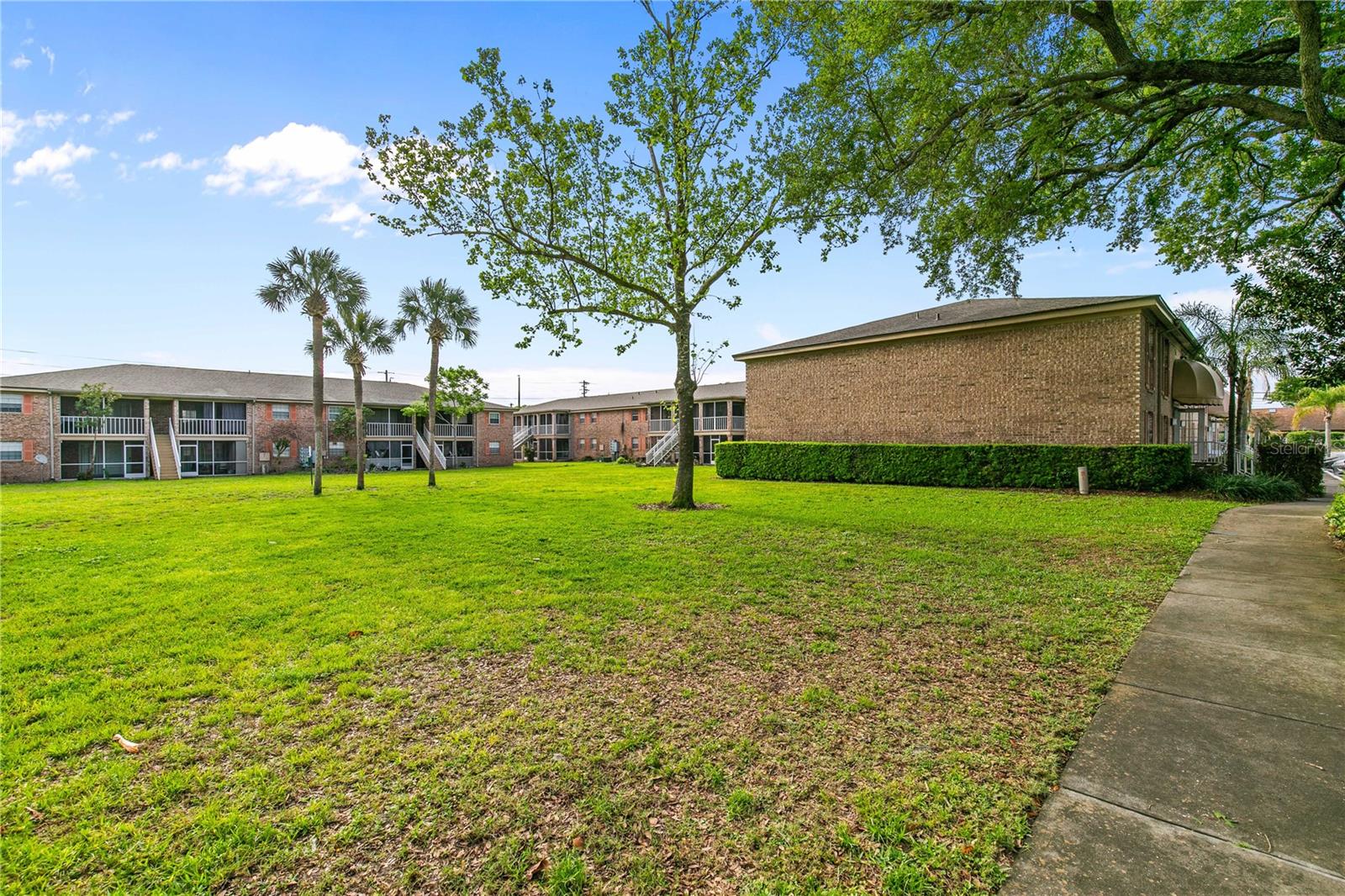 Image 25 of 25 For 416 Banyon Tree Circle 206