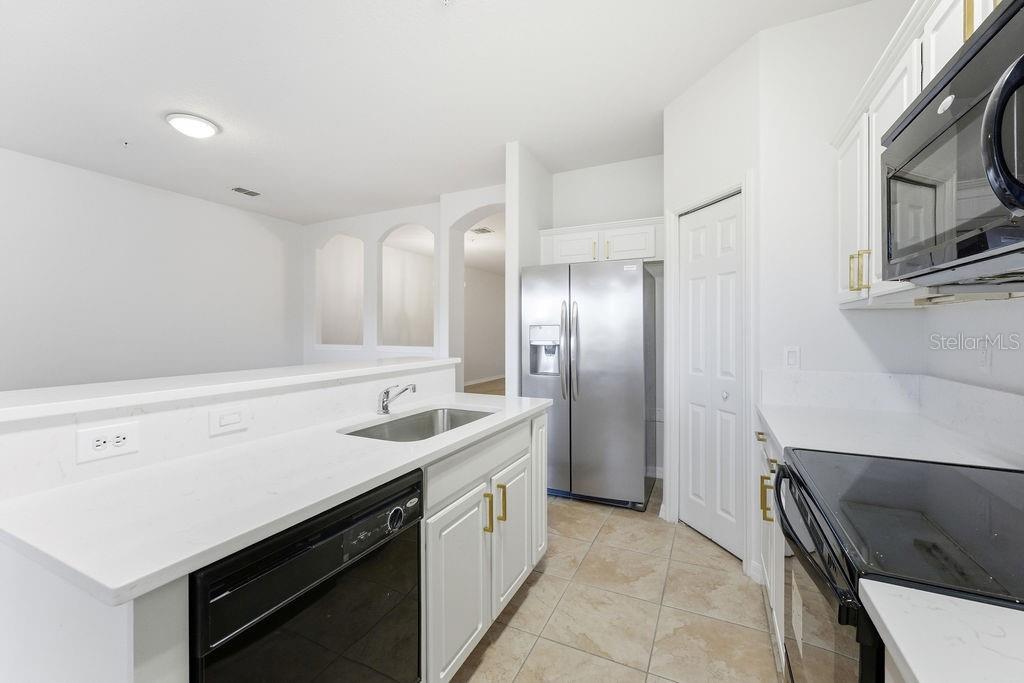 Image 12 of 38 For 2795 Oakwater Drive