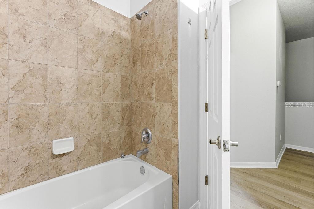 Image 24 of 38 For 2795 Oakwater Drive