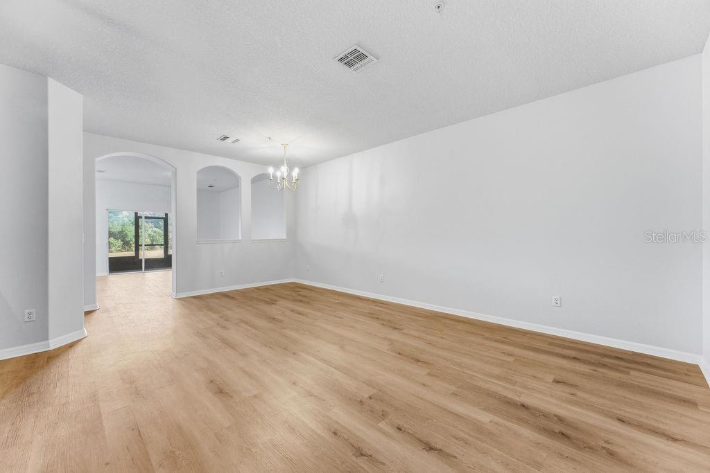 Image 6 of 38 For 2795 Oakwater Drive