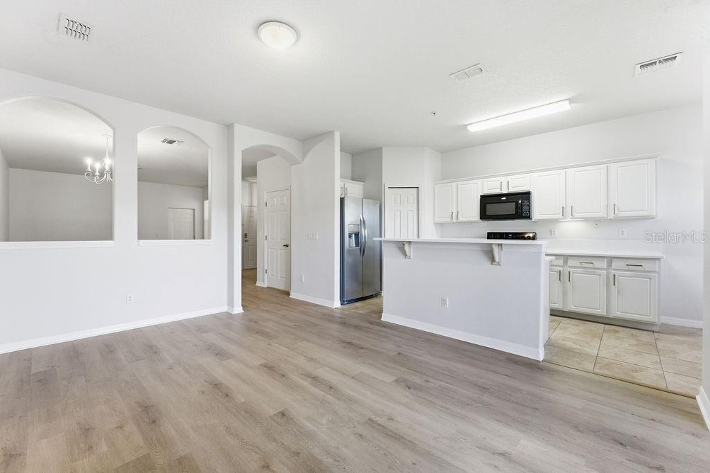 Image 9 of 38 For 2795 Oakwater Drive