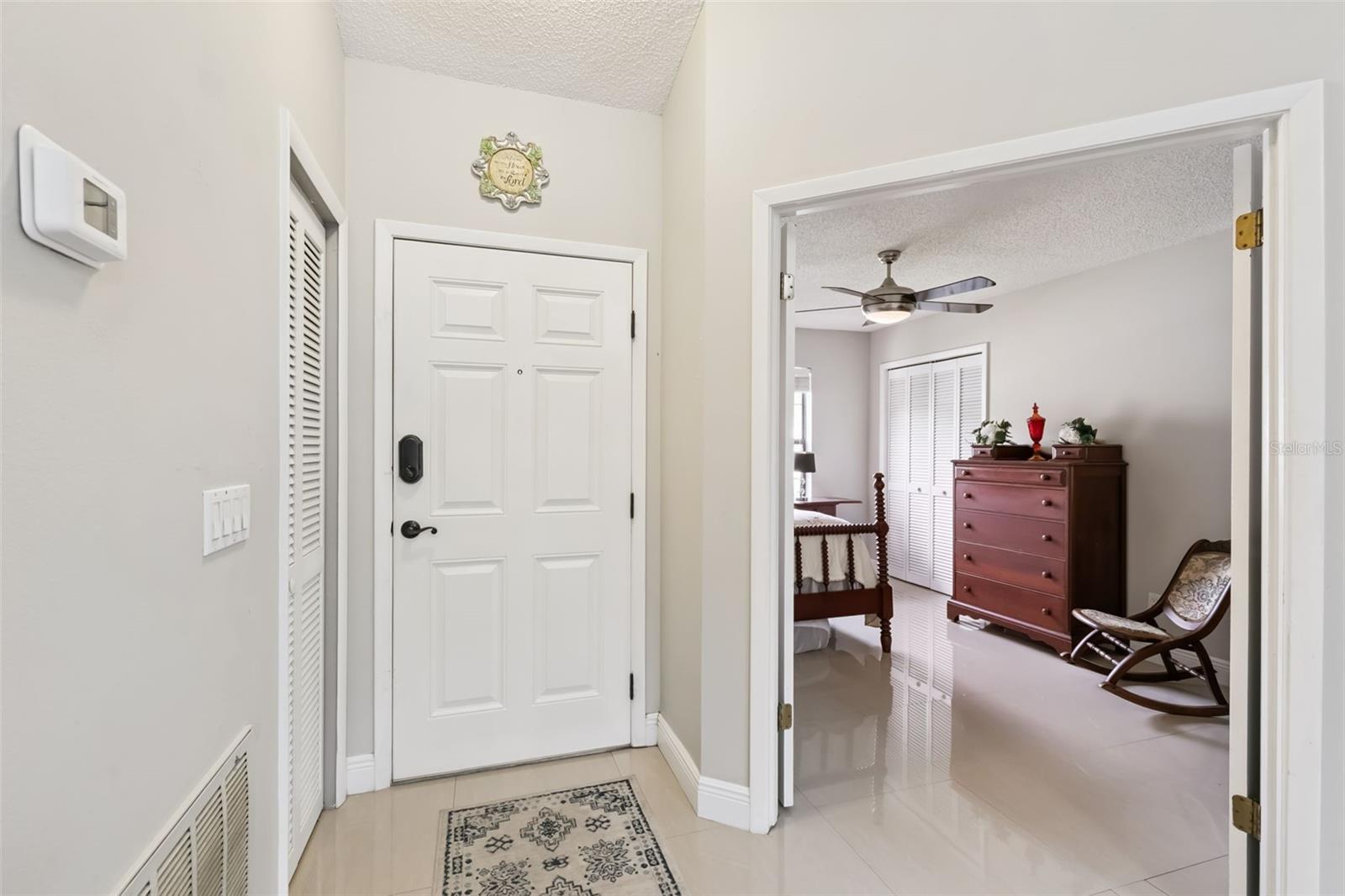 Image 17 of 21 For 487 Autumn Oaks Place