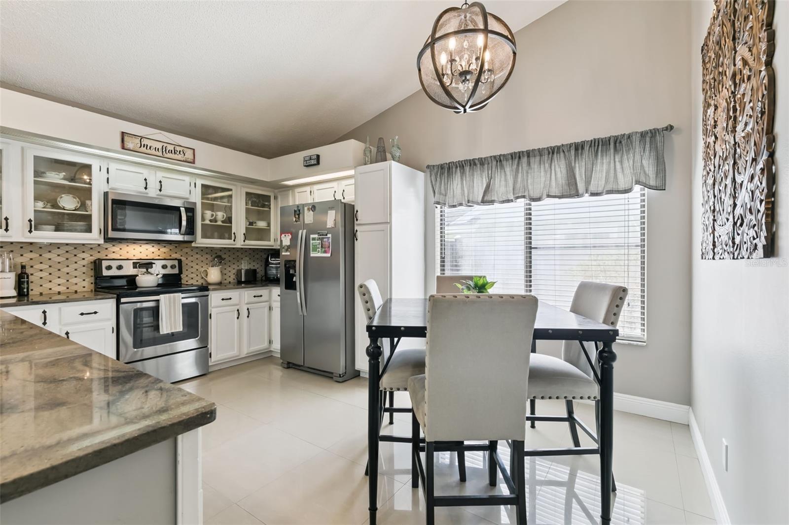 Image 7 of 21 For 487 Autumn Oaks Place