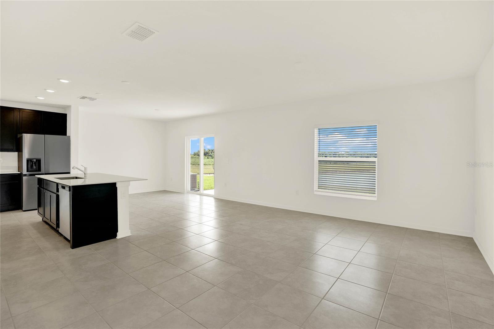 Image 10 of 42 For 517 Bell Prairie Circle