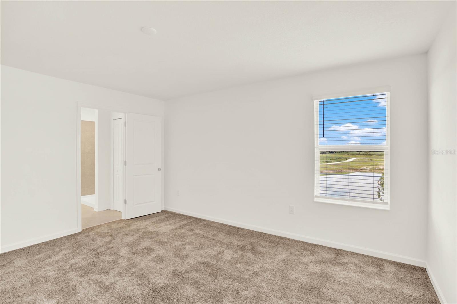 Image 22 of 42 For 517 Bell Prairie Circle