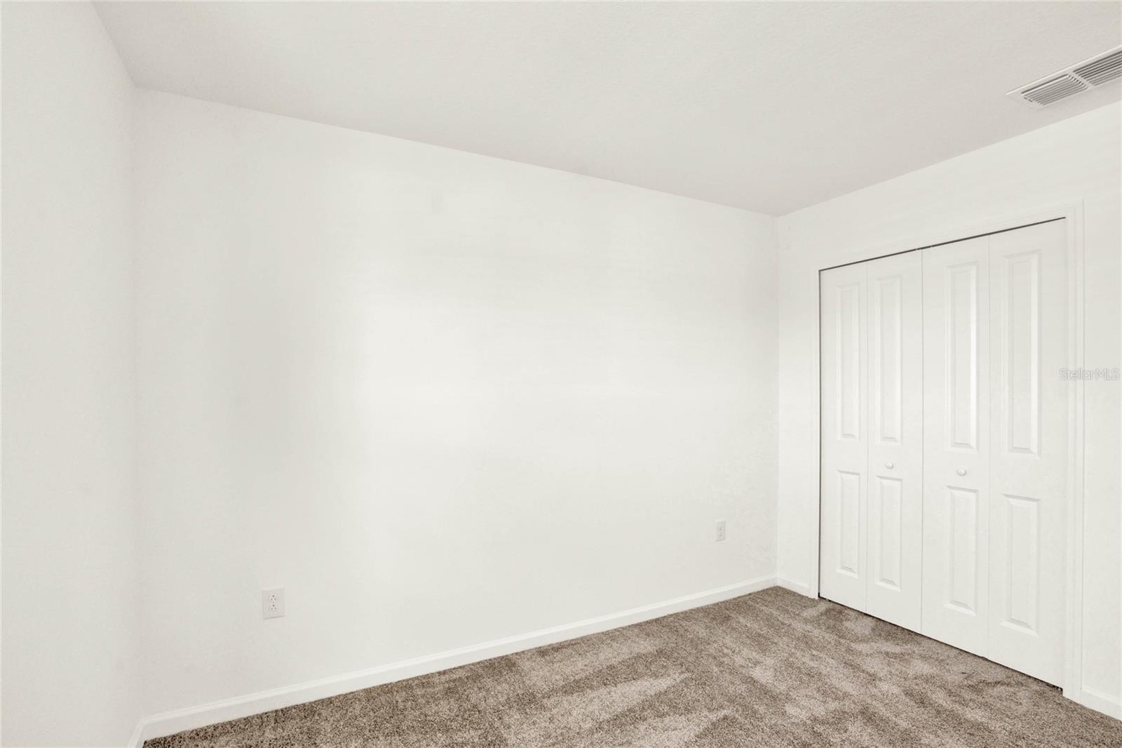 Image 34 of 42 For 517 Bell Prairie Circle