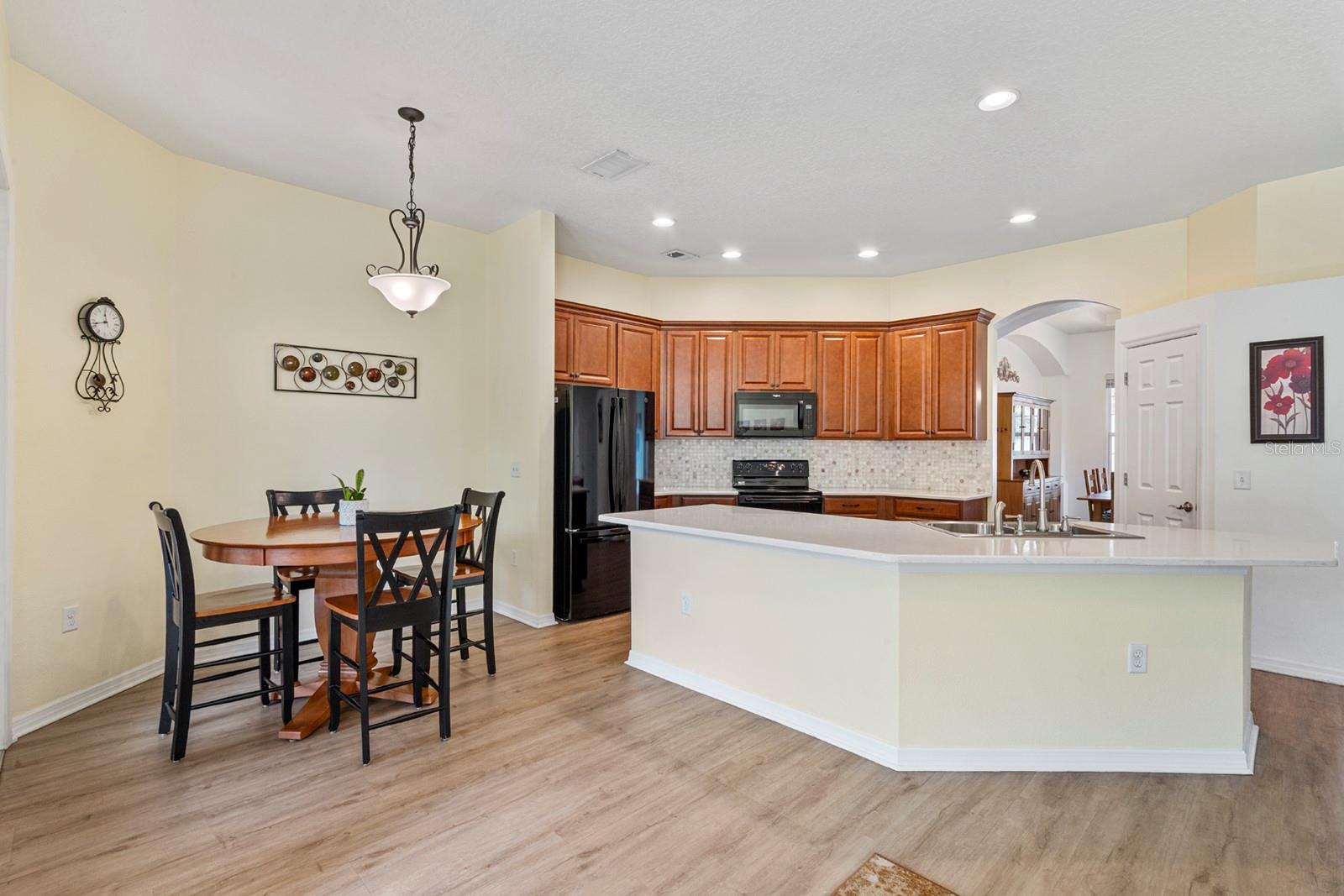 Image 17 of 52 For 1250 Stone Harbour Road