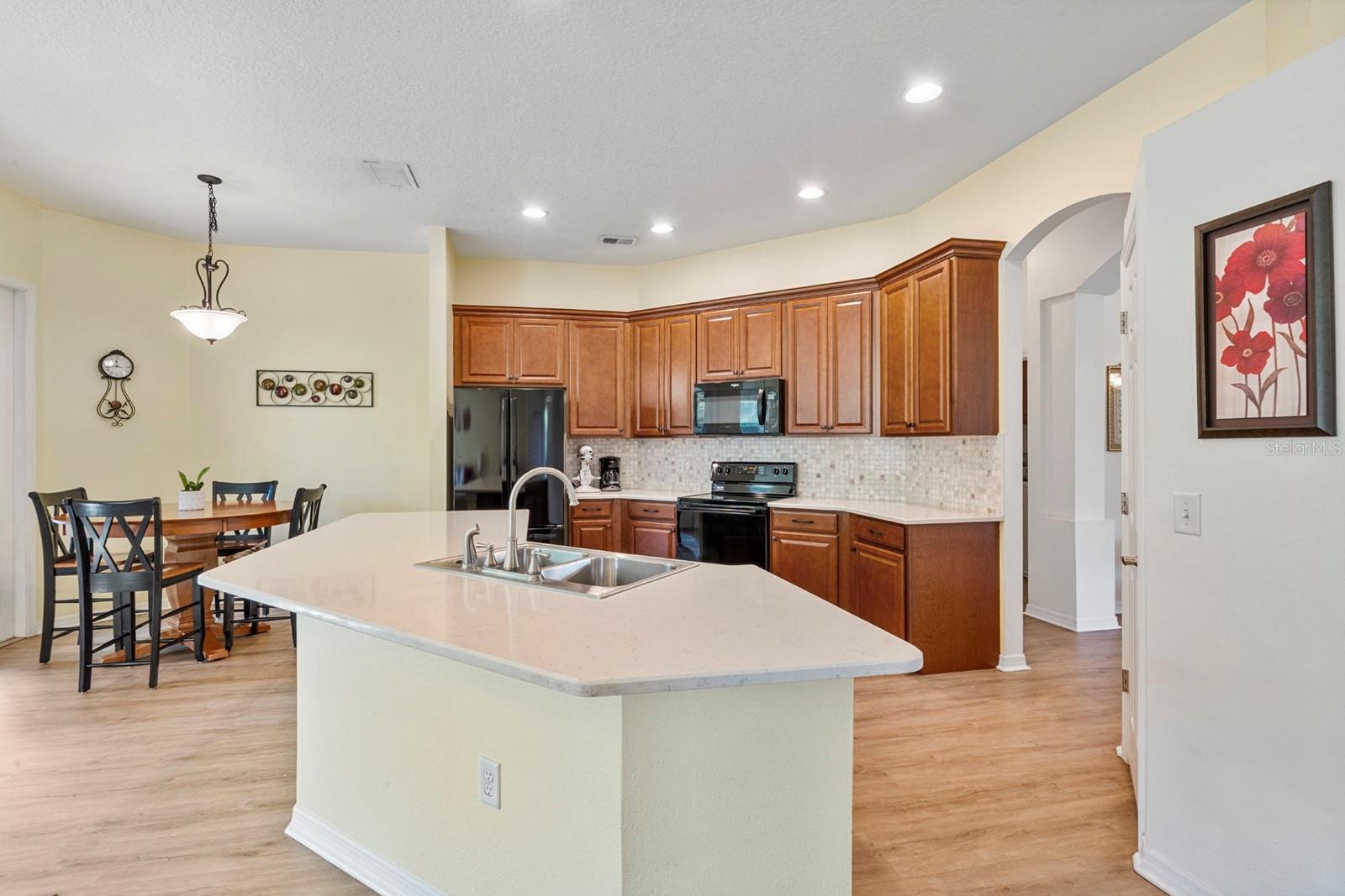 Image 18 of 52 For 1250 Stone Harbour Road