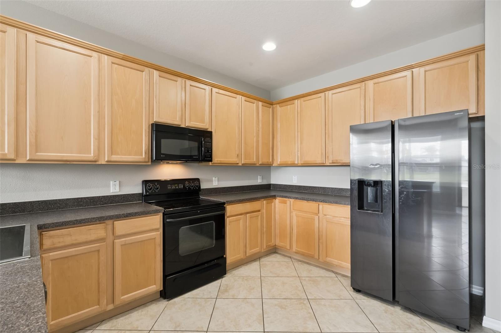 Image 13 of 35 For 4926 Rock Rose Loop