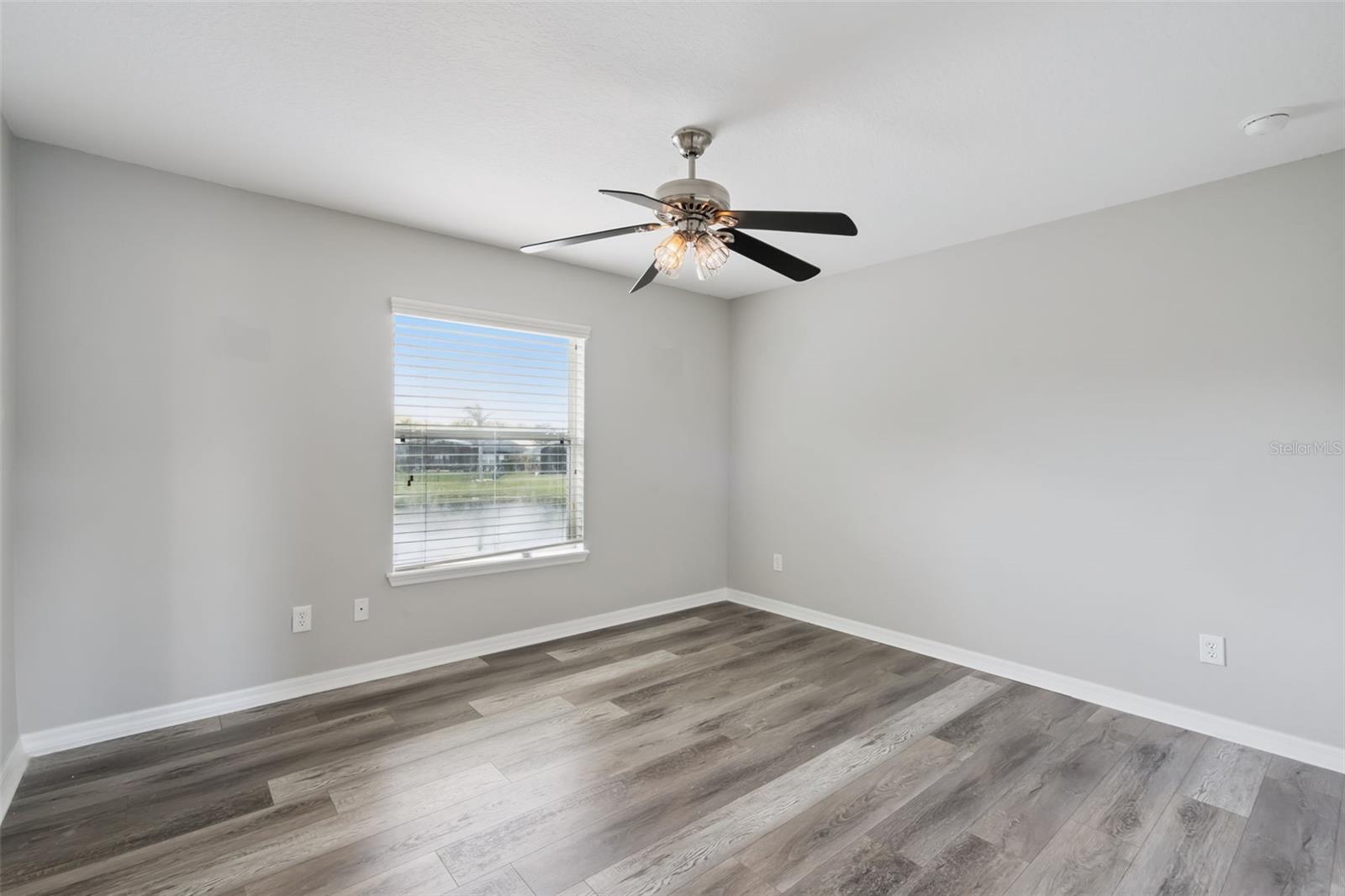 Image 21 of 35 For 4926 Rock Rose Loop