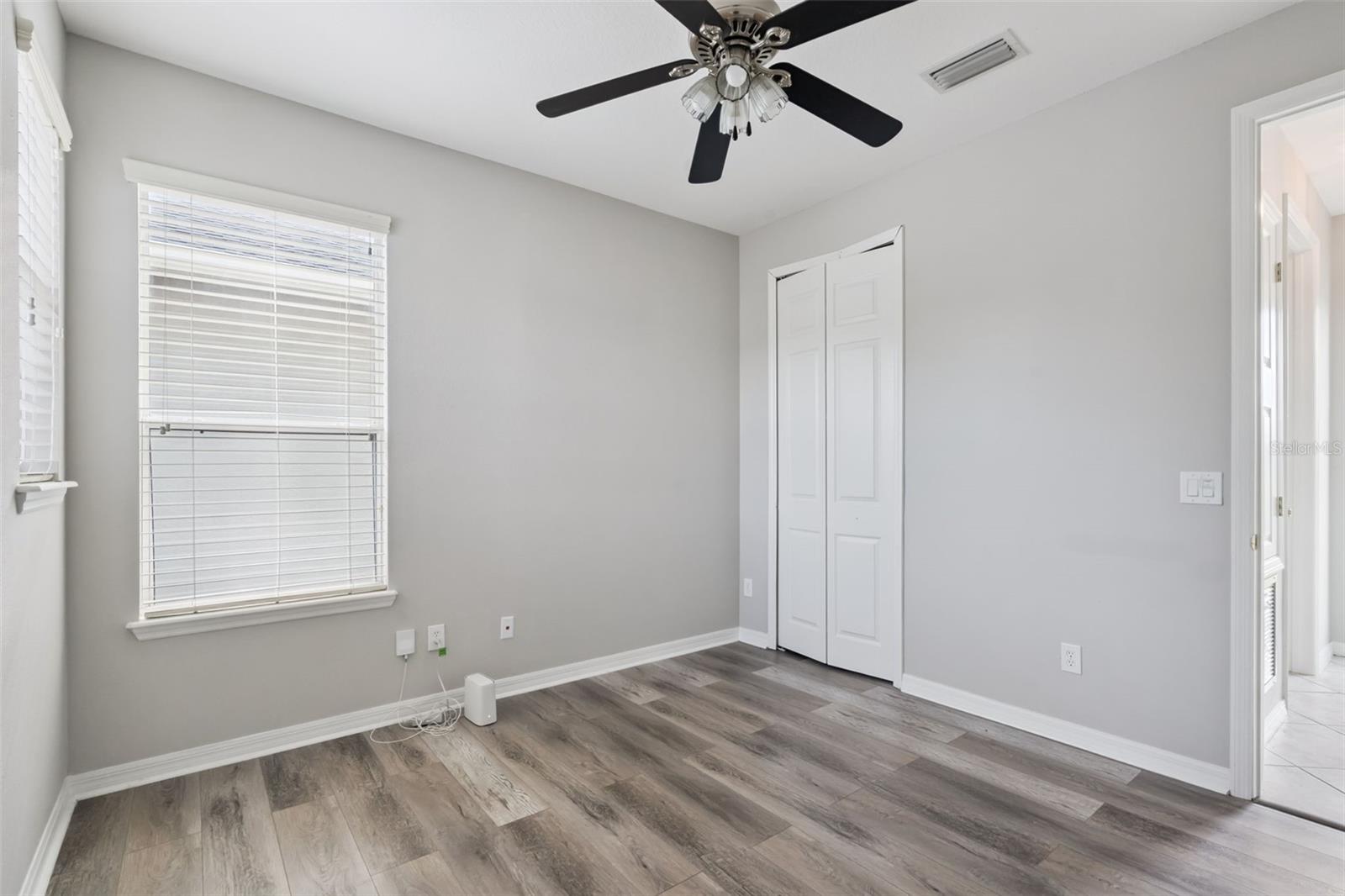 Image 22 of 35 For 4926 Rock Rose Loop