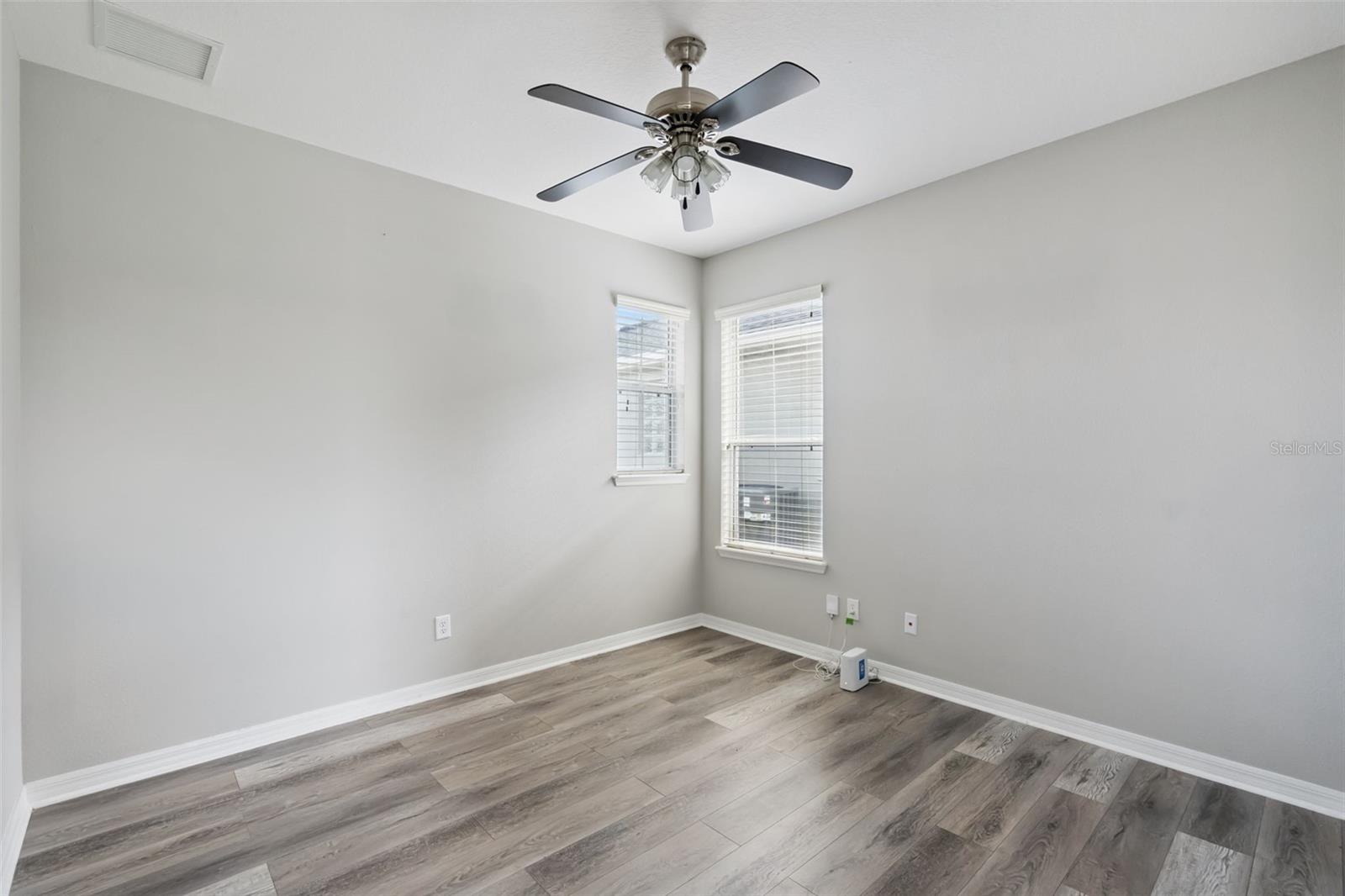 Image 23 of 35 For 4926 Rock Rose Loop