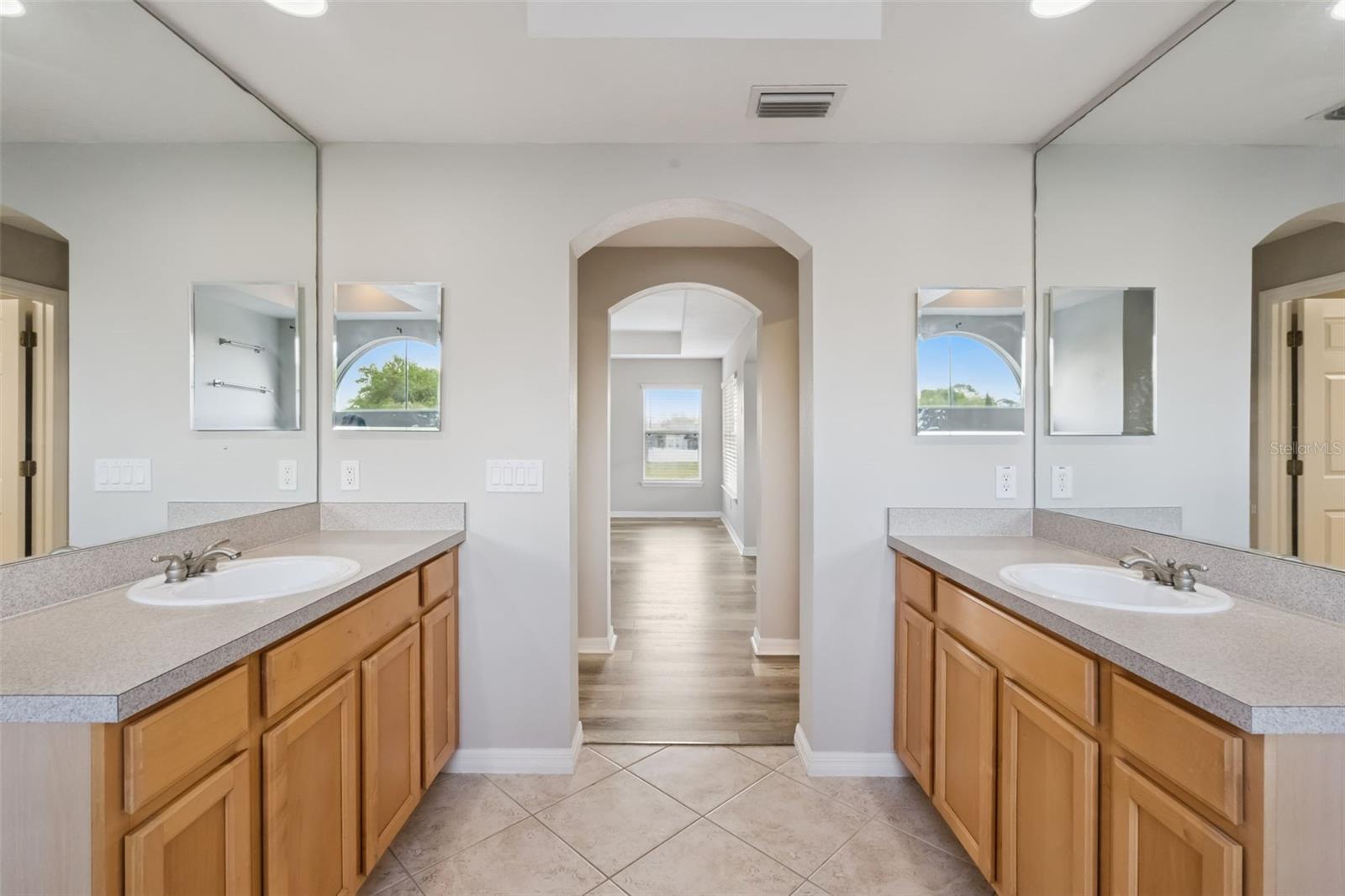 Image 25 of 35 For 4926 Rock Rose Loop