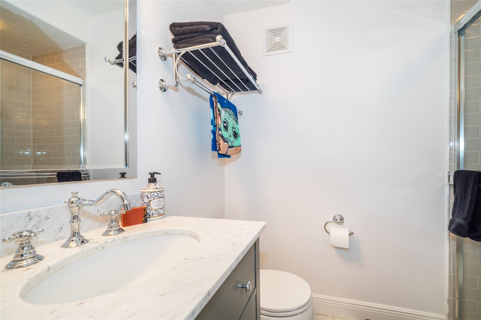 Image 19 of 24 For 1655 Lakemont Ave