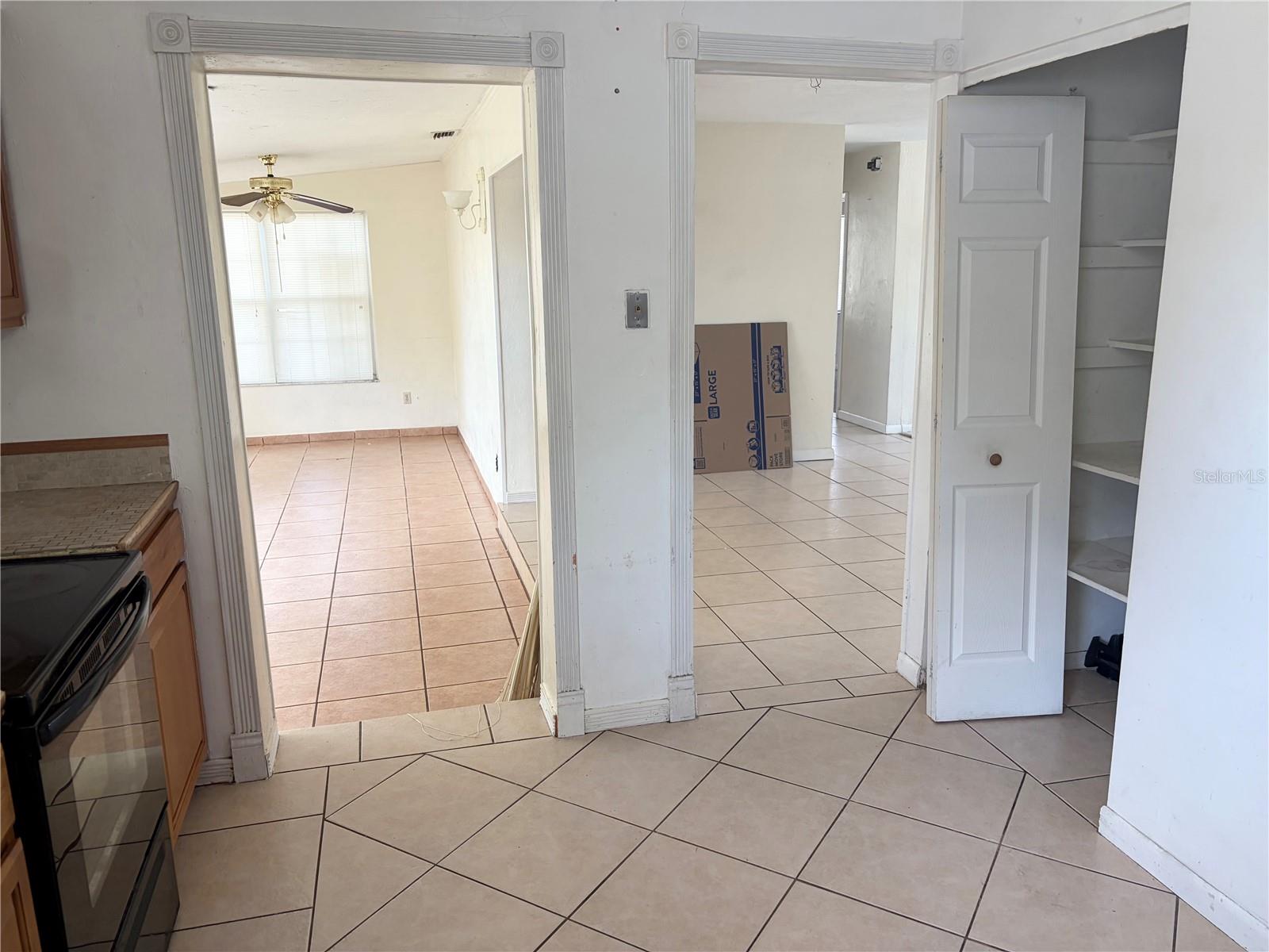 Image 7 of 17 For 1264 Fieldstone Avenue