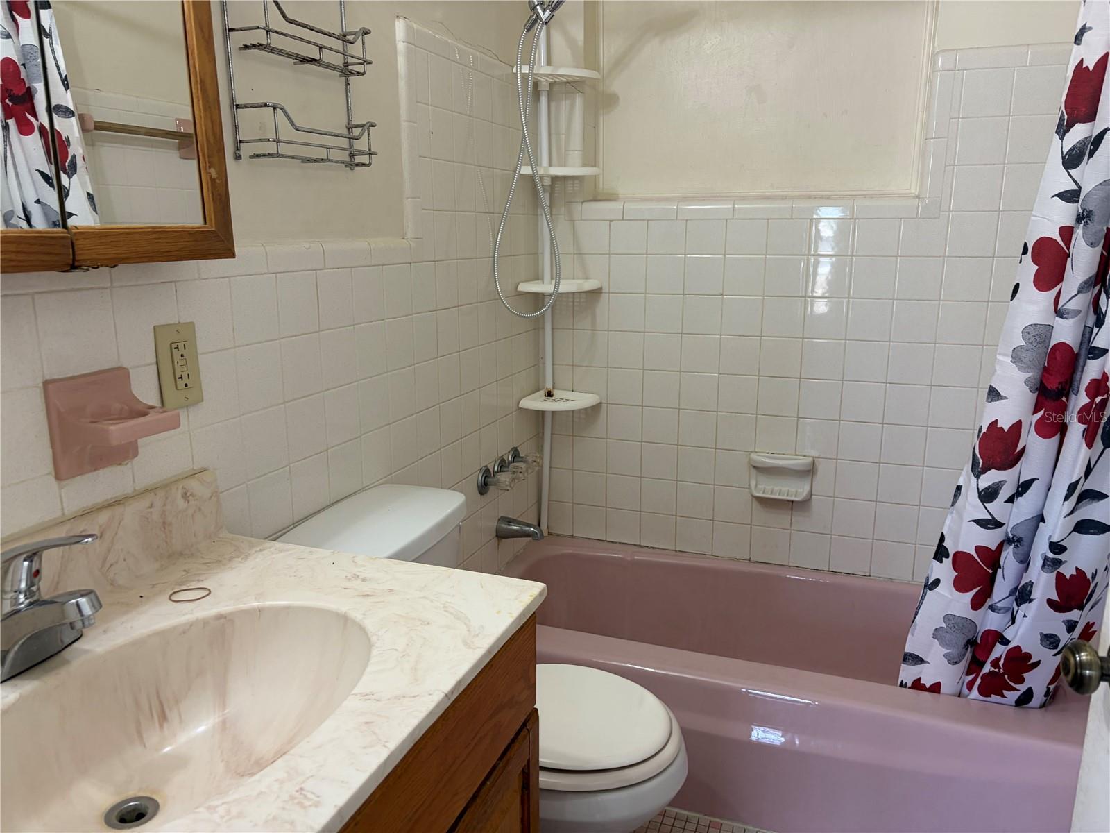 Image 9 of 17 For 1264 Fieldstone Avenue