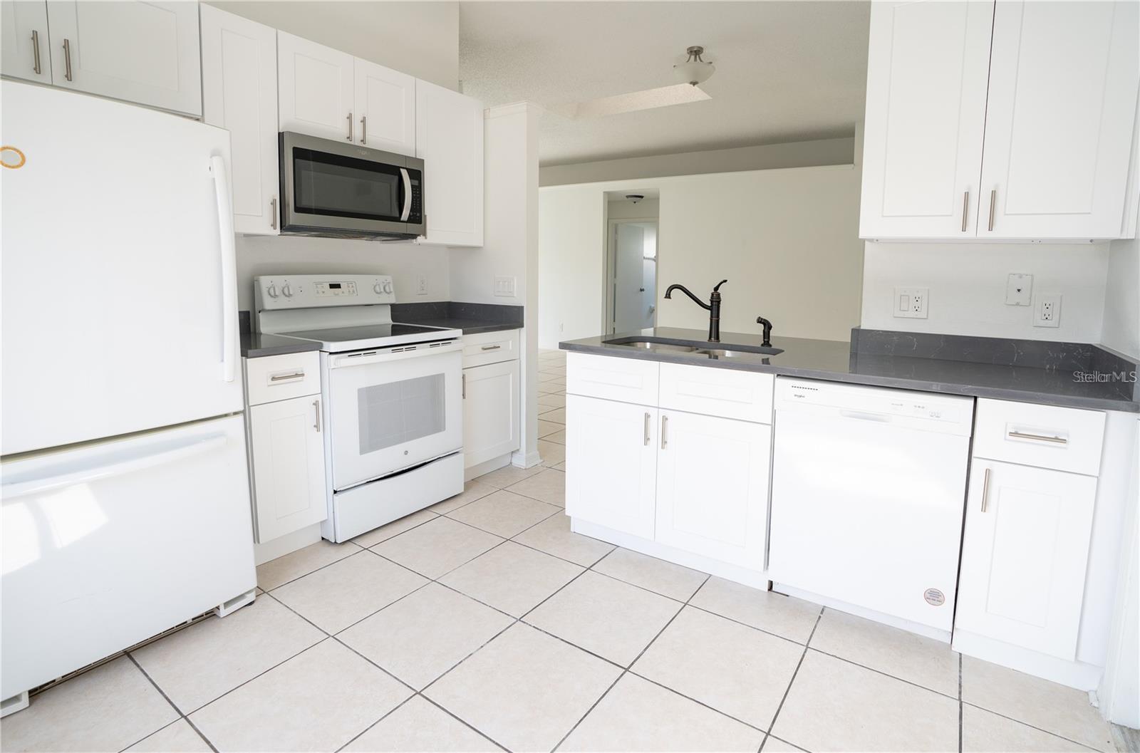 Image 6 of 21 For 151 Bluebrook Court