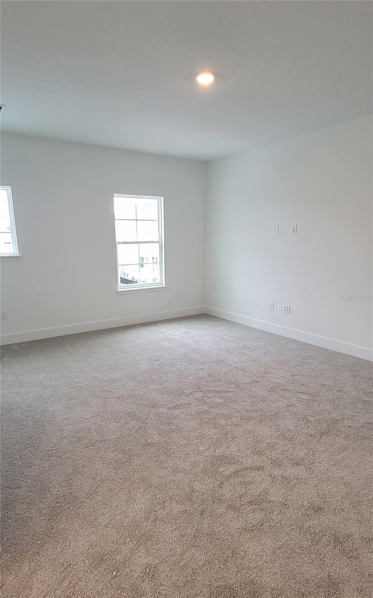 Image 19 of 45 For 15045 Lebeau Loop