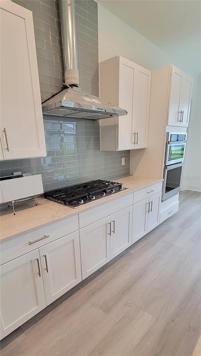 Image 9 of 45 For 15045 Lebeau Loop