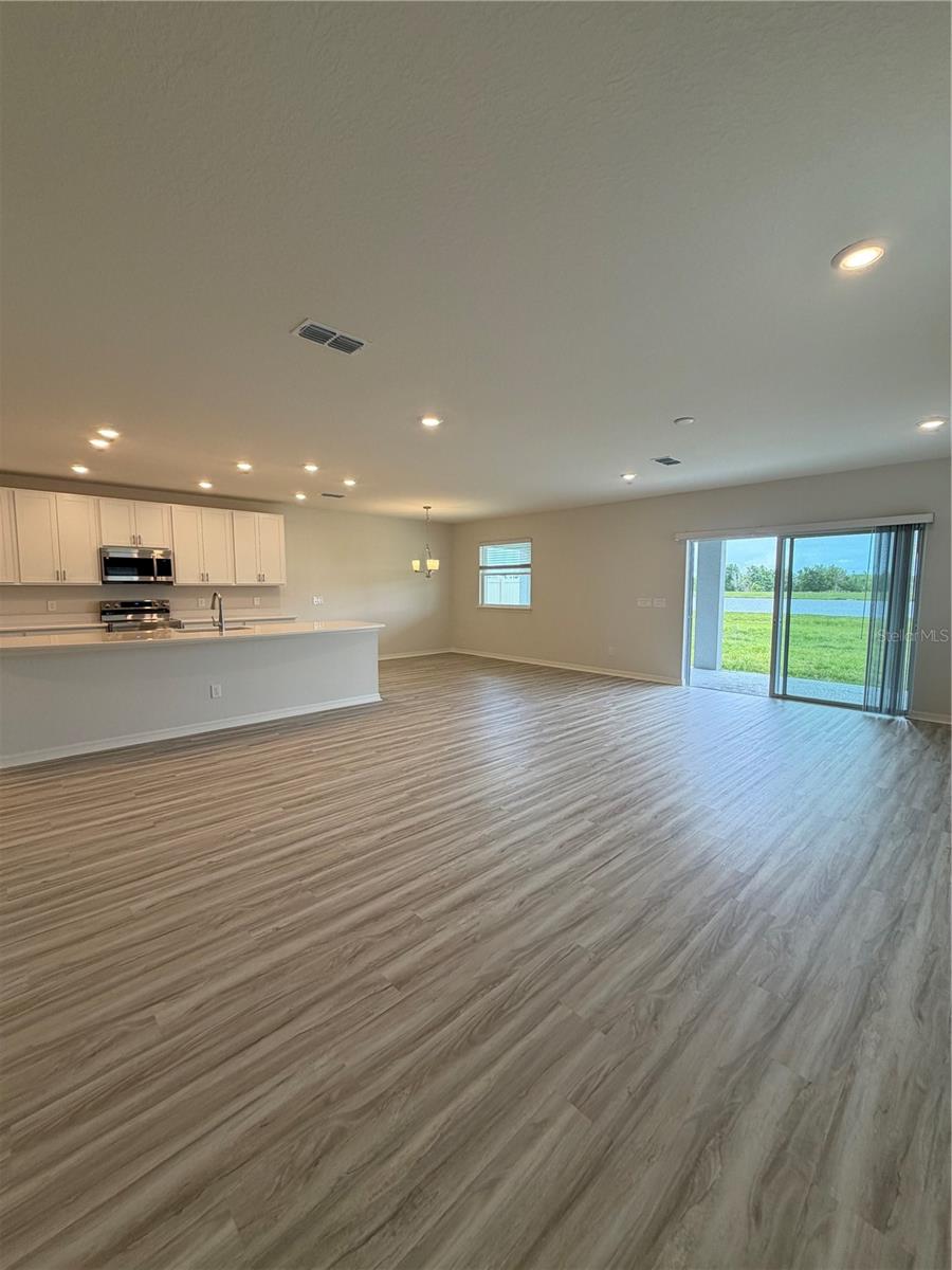 Image 5 of 17 For 827 Cypress Creek Run