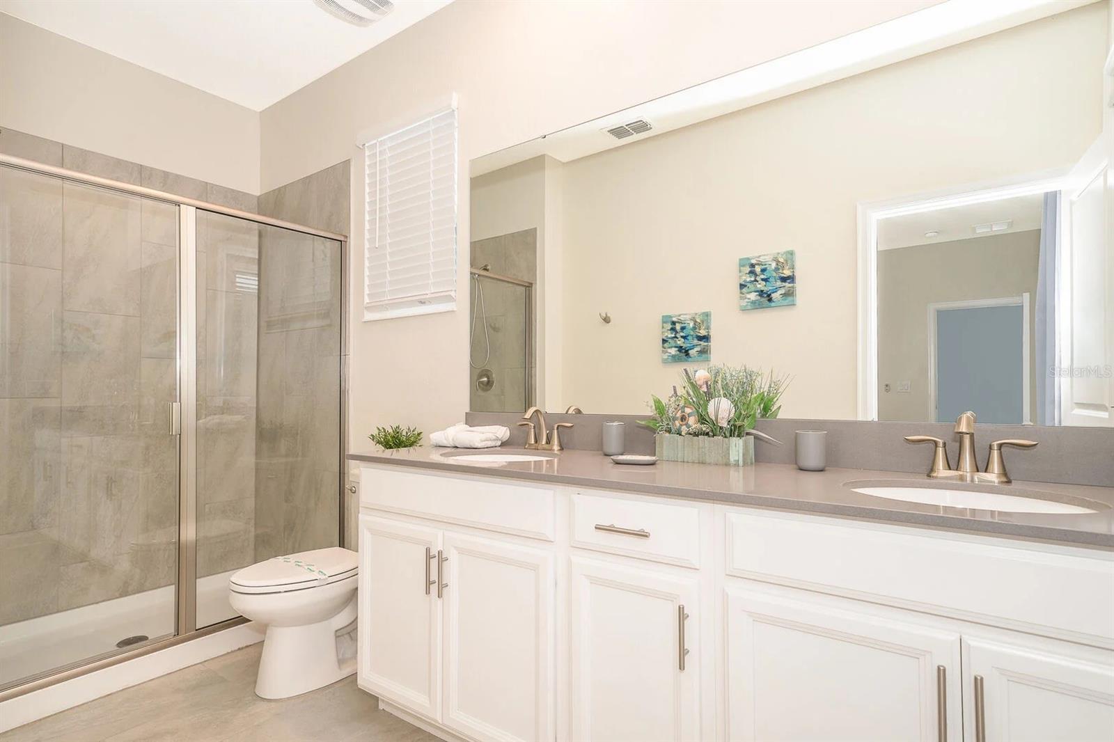 Image 17 of 34 For 2770 Bookmark Drive