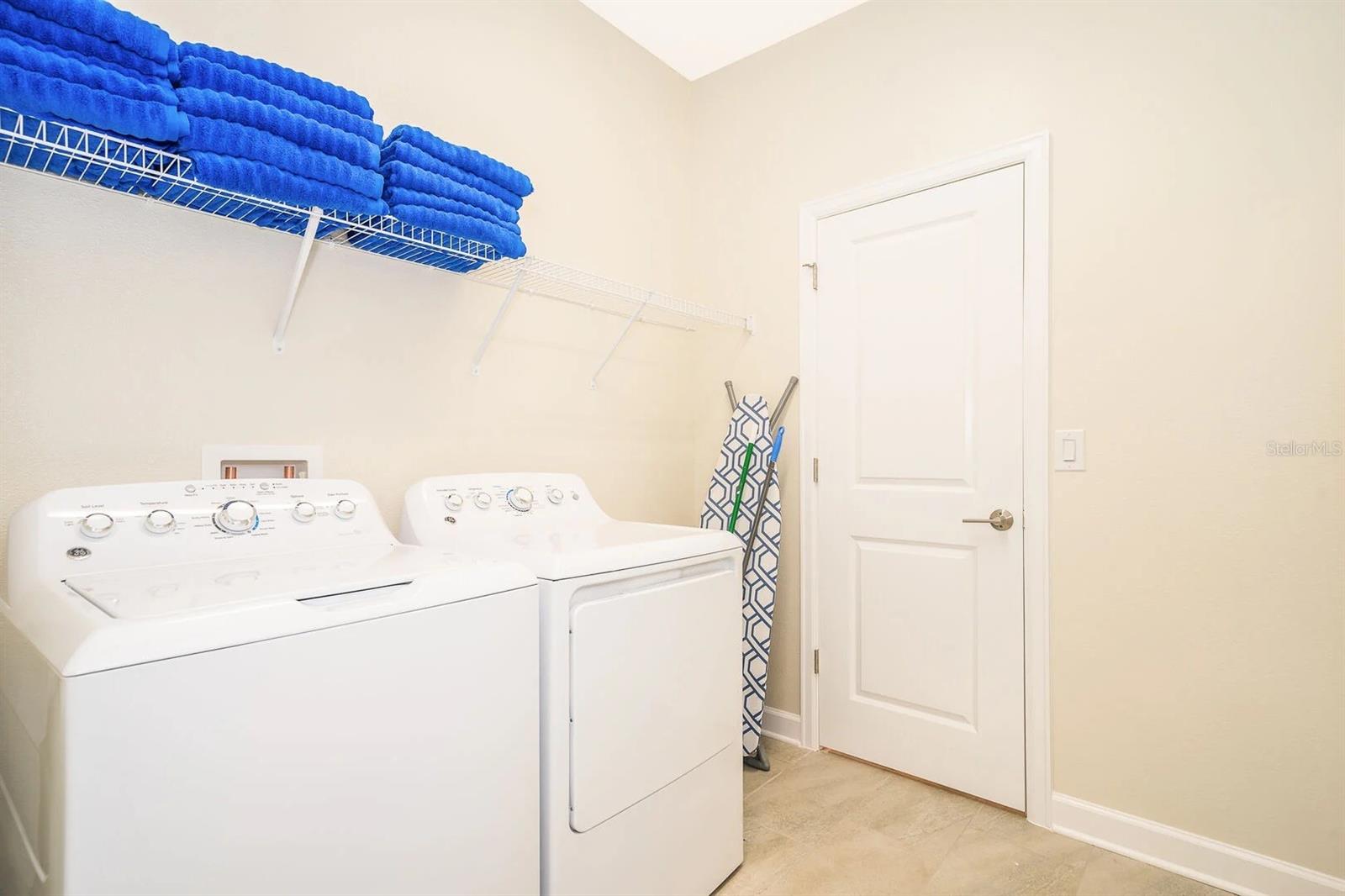 Image 24 of 34 For 2770 Bookmark Drive