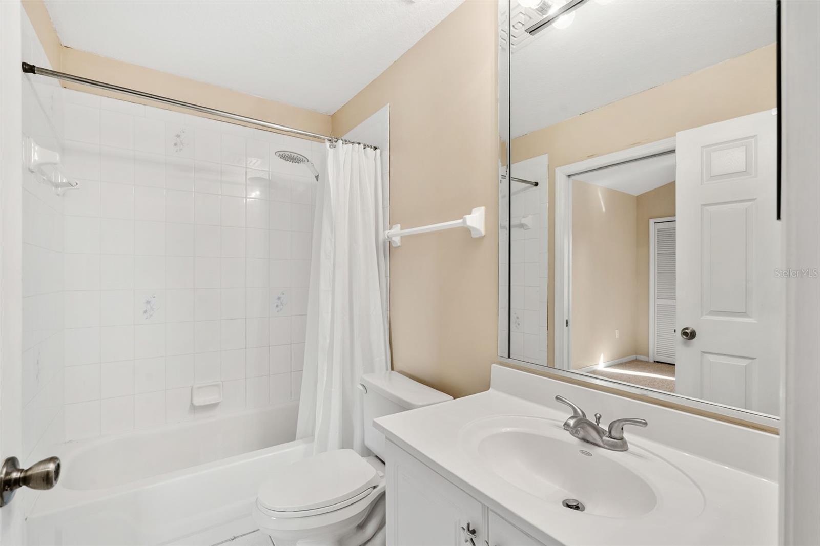 Image 24 of 34 For 1010 Winderley Place 127