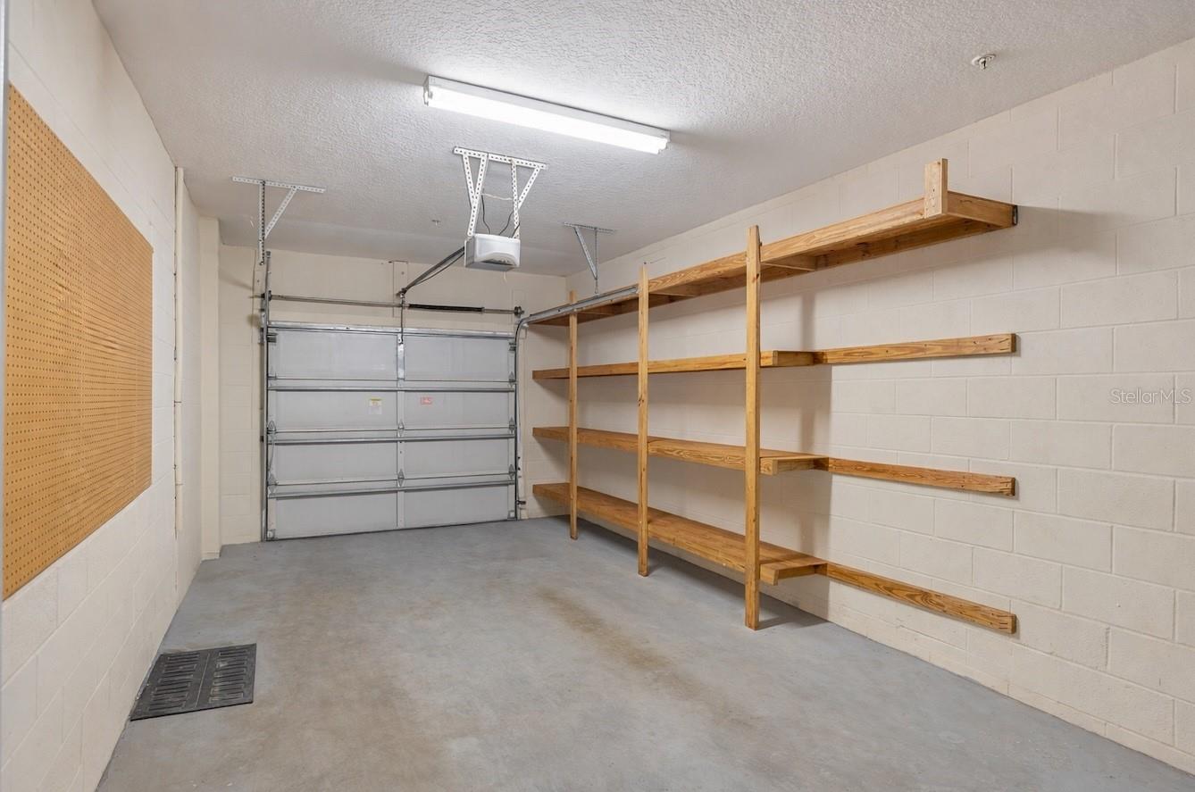 Image 30 of 34 For 1010 Winderley Place 127