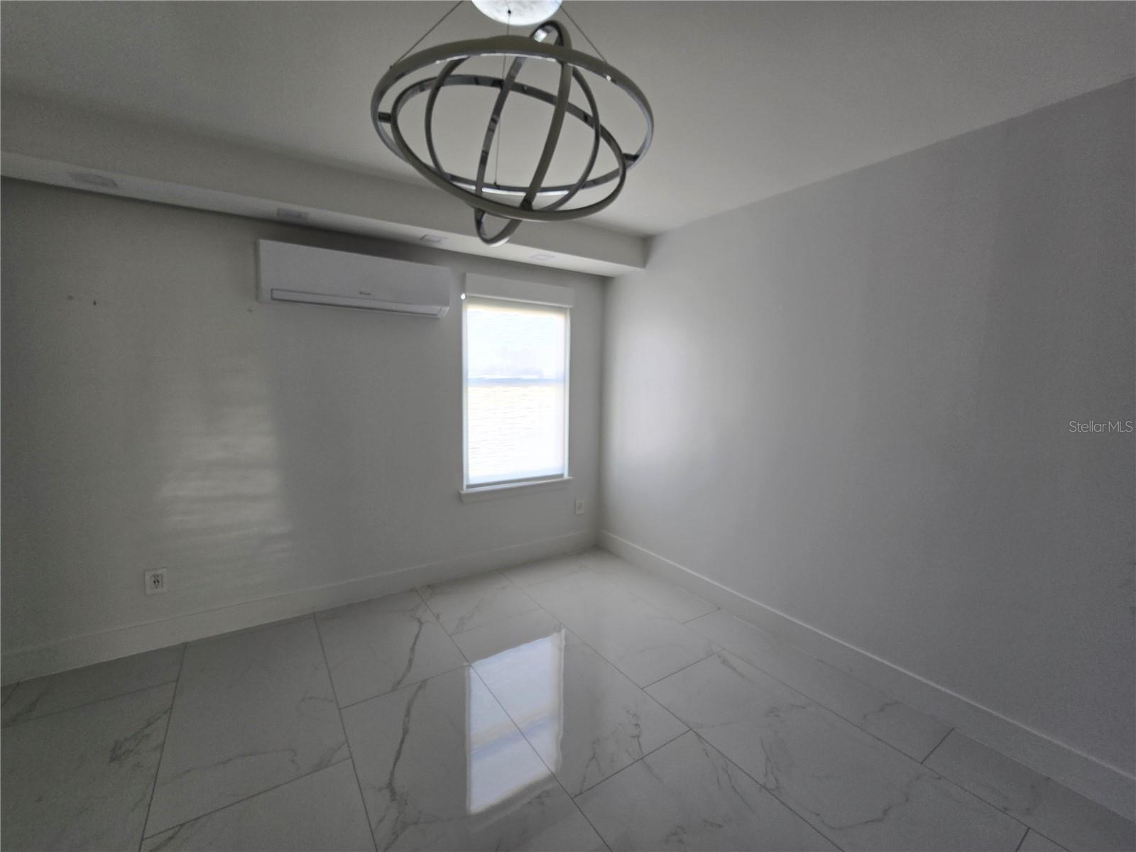 Image 11 of 41 For 6013 Fender Court