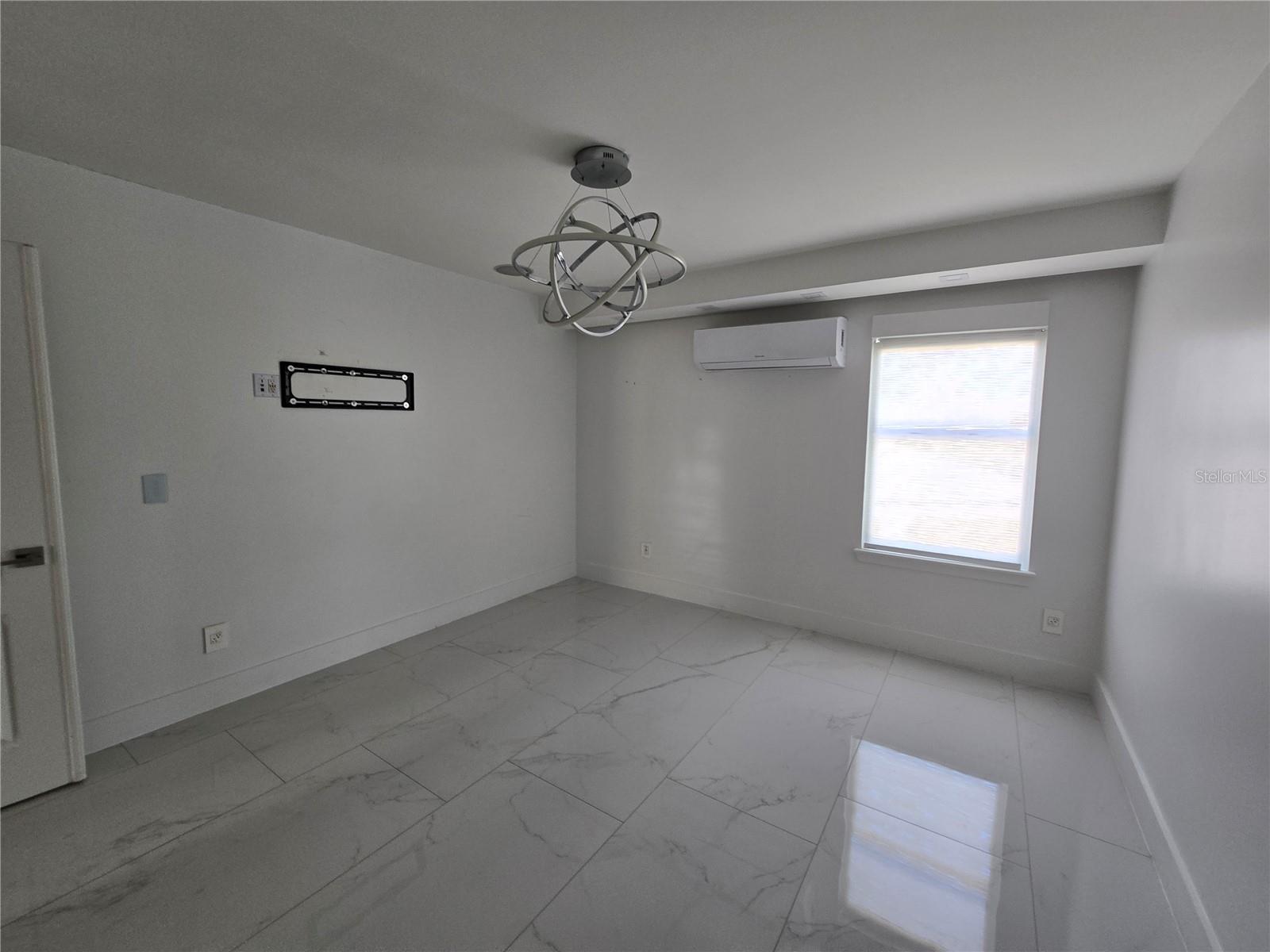 Image 31 of 41 For 6013 Fender Court