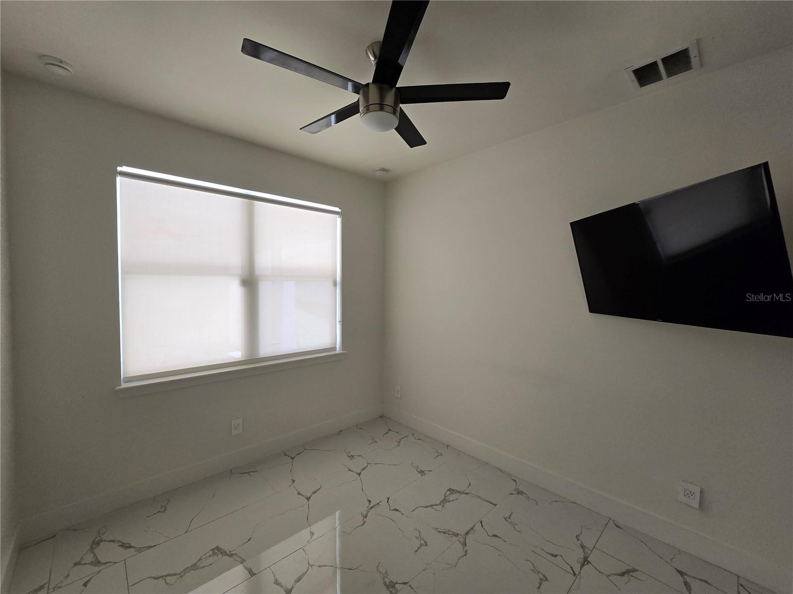 Image 36 of 41 For 6013 Fender Court