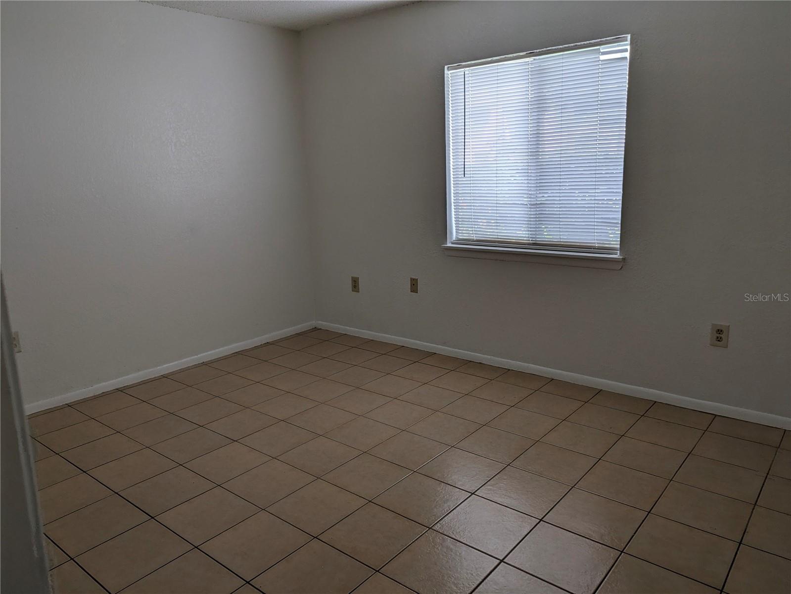 Image 10 of 16 For 4269 Semoran Boulevard 1