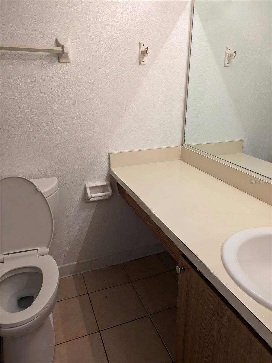 Image 13 of 16 For 4269 Semoran Boulevard 1