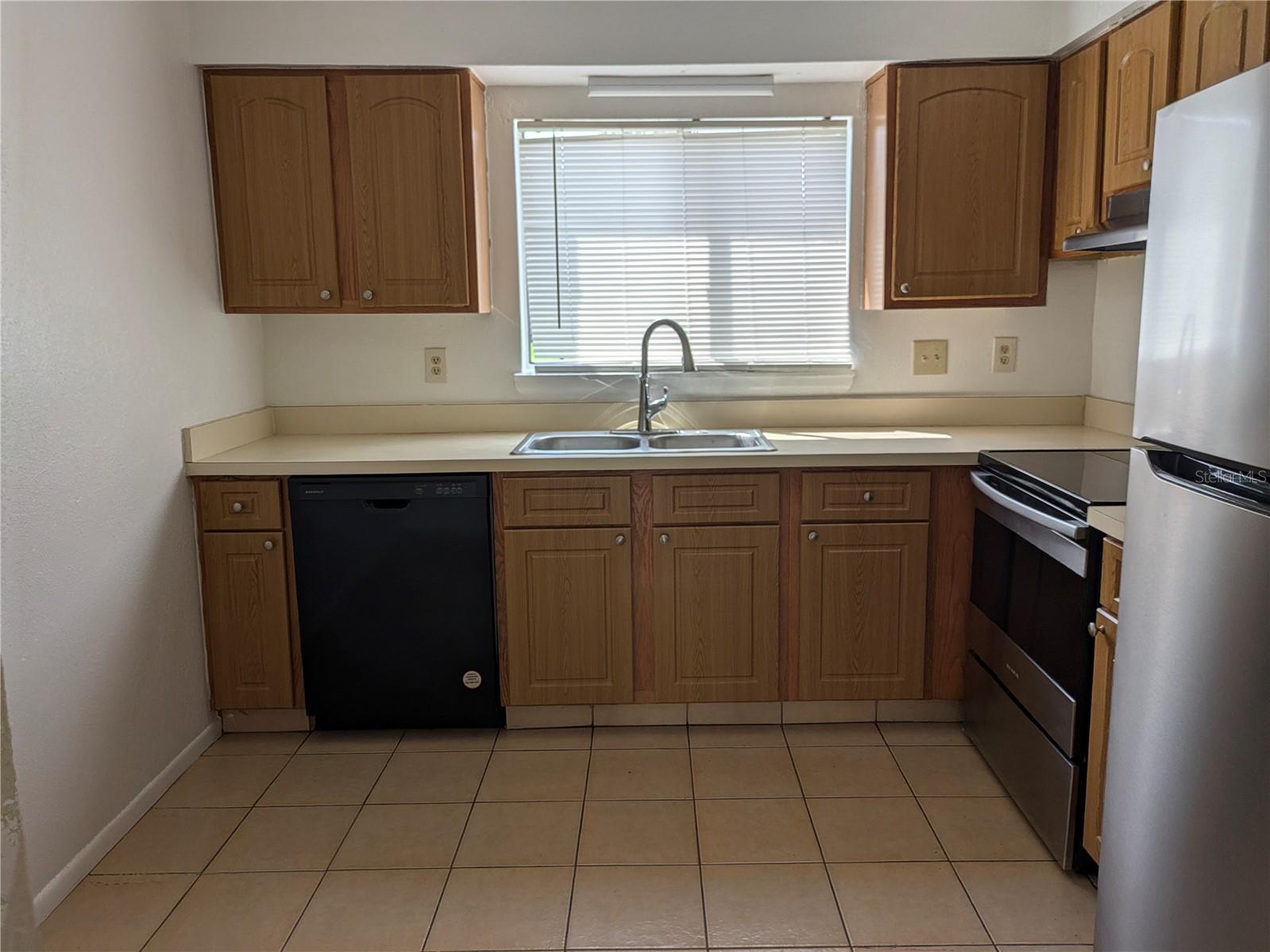 Image 8 of 16 For 4269 Semoran Boulevard 1