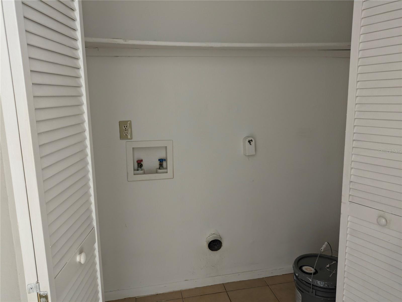 Image 9 of 16 For 4269 Semoran Boulevard 1