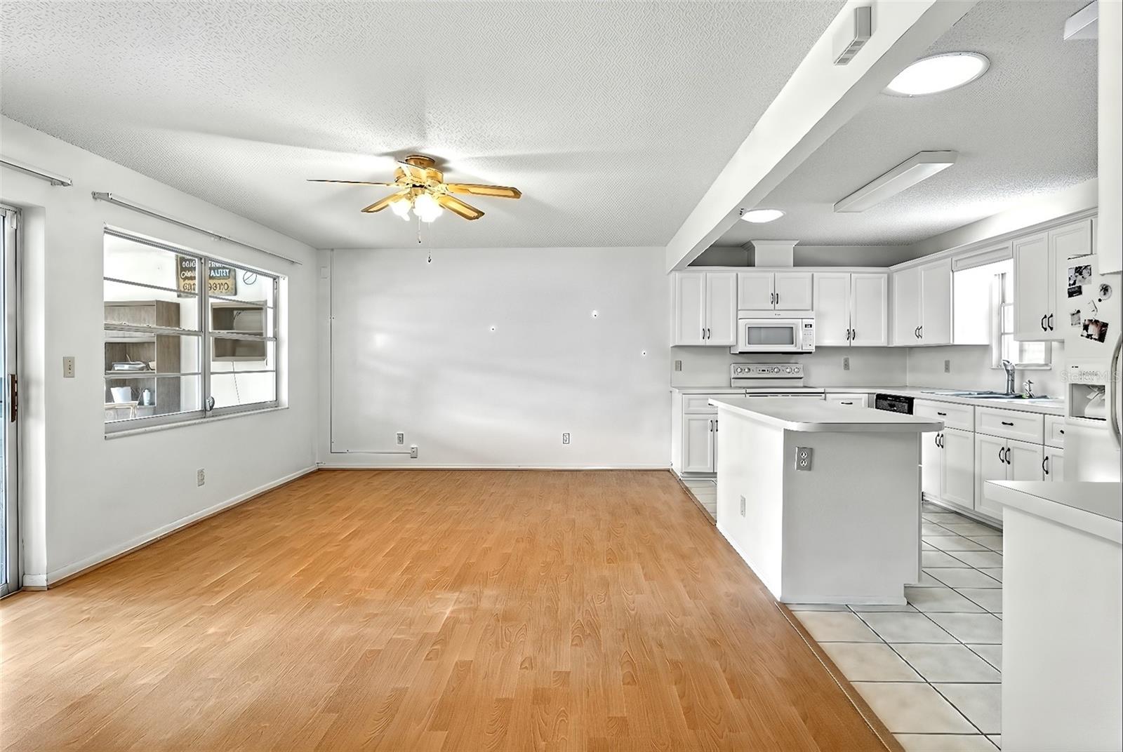 Image 17 of 24 For 8634 92nd Street A