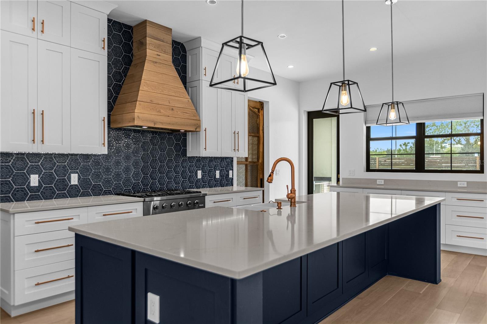 Image 10 of 78 For 1814 Barker Drive