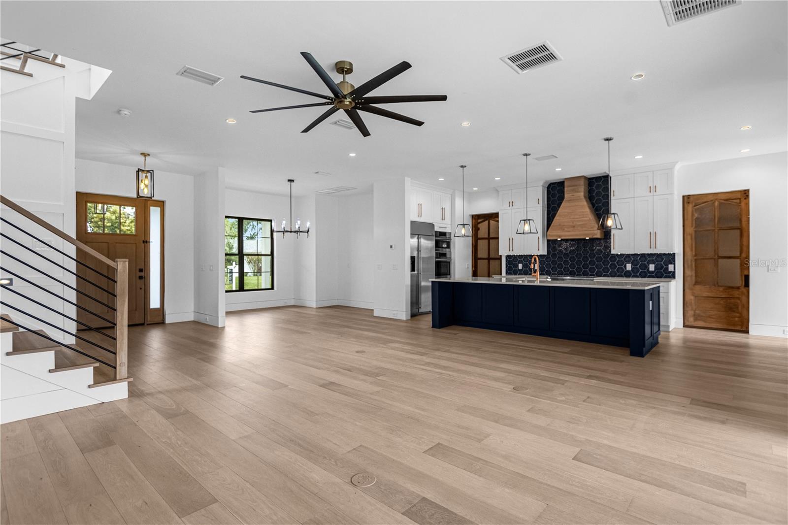 Image 16 of 78 For 1814 Barker Drive