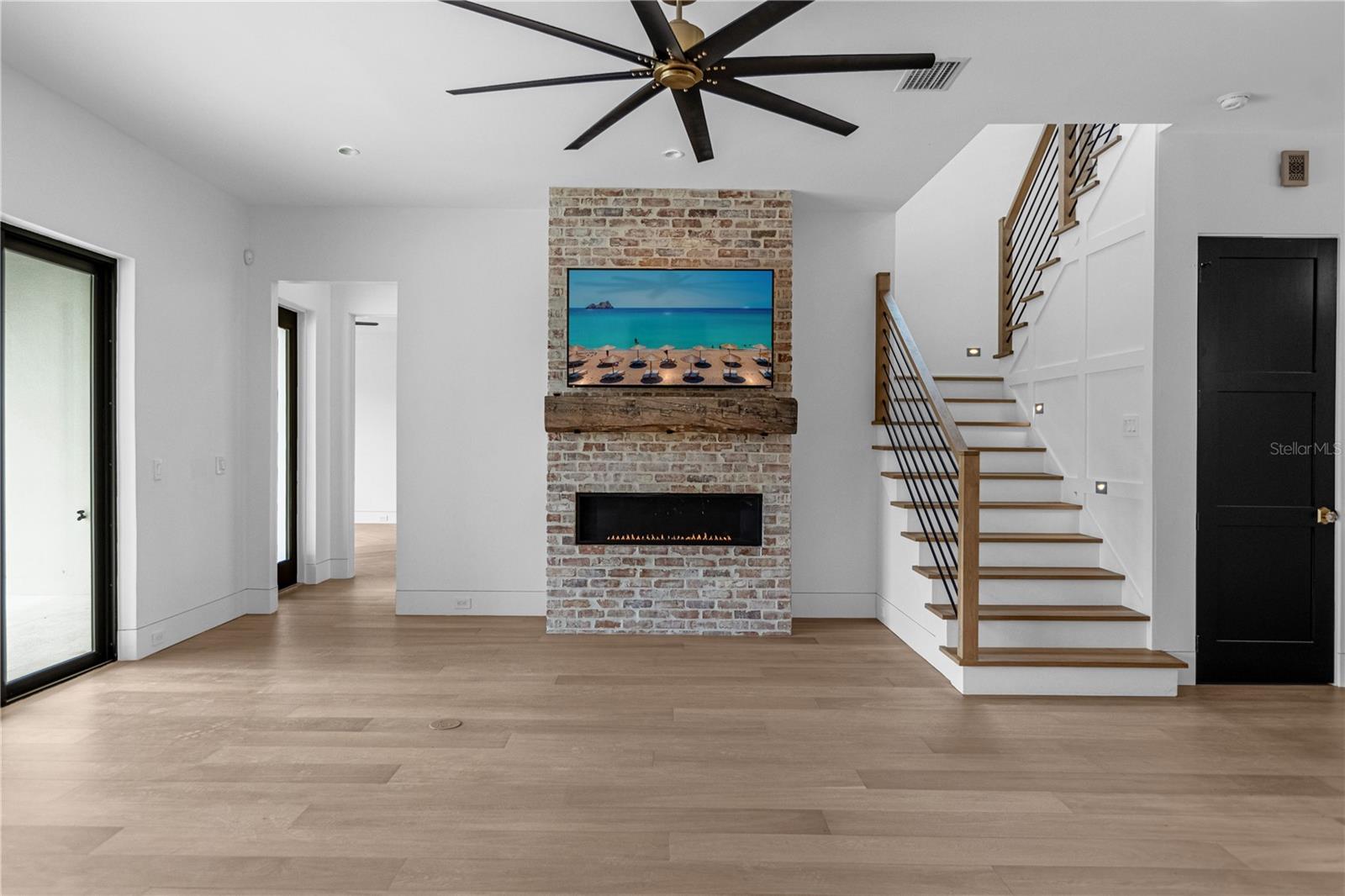 Image 19 of 78 For 1814 Barker Drive