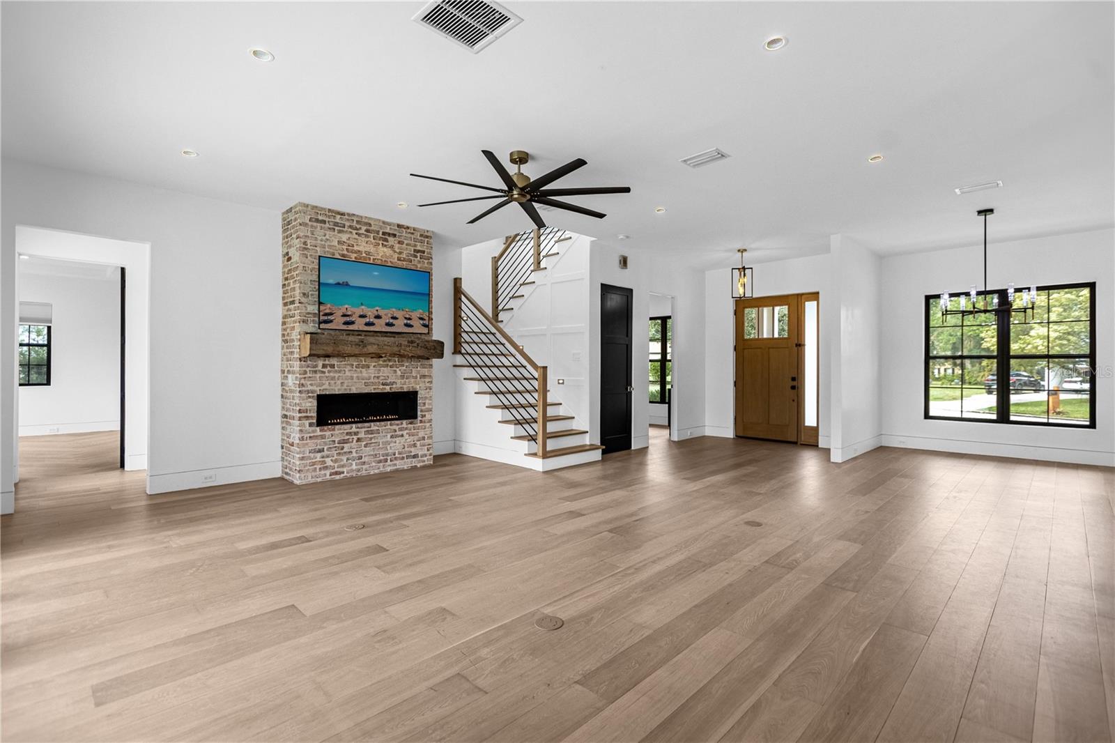 Image 20 of 78 For 1814 Barker Drive