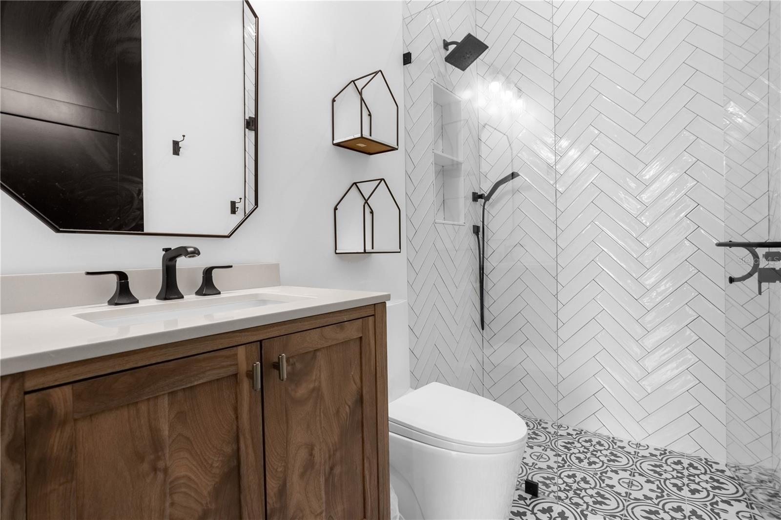 Image 25 of 78 For 1814 Barker Drive