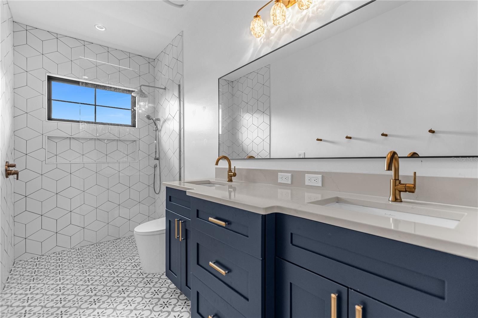 Image 26 of 78 For 1814 Barker Drive