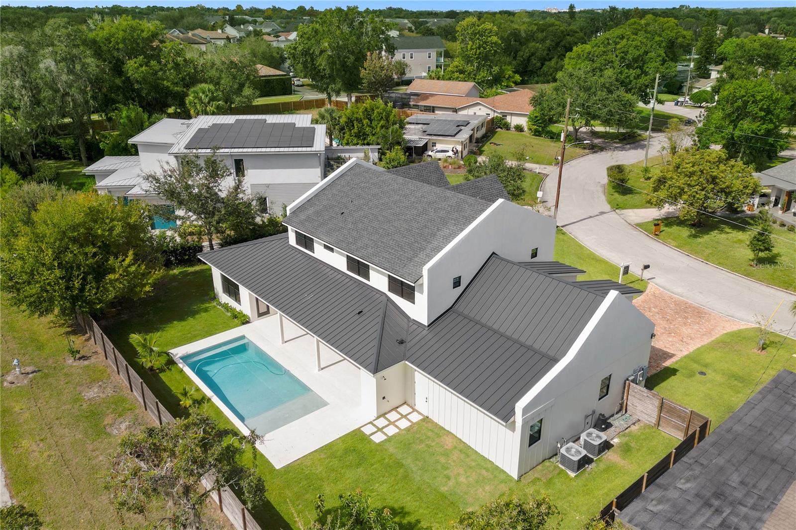 Image 3 of 78 For 1814 Barker Drive