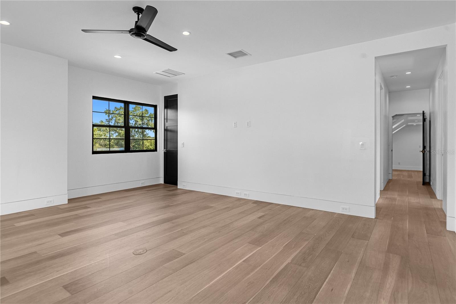 Image 30 of 78 For 1814 Barker Drive