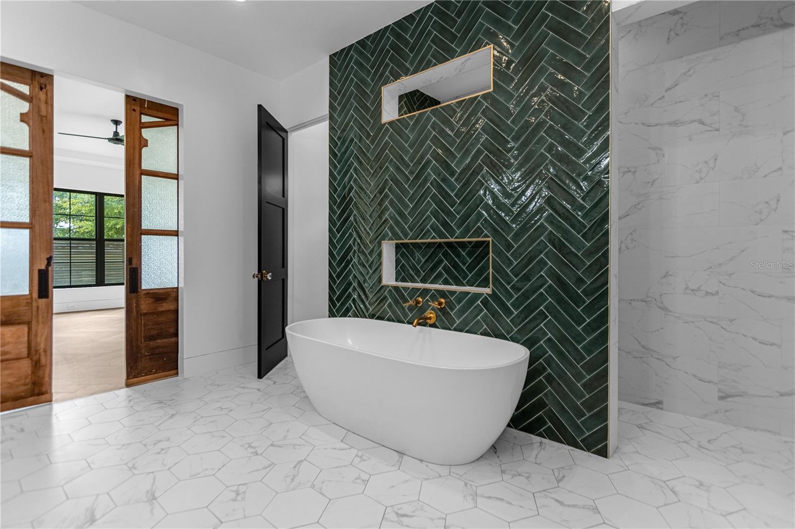 Image 38 of 78 For 1814 Barker Drive